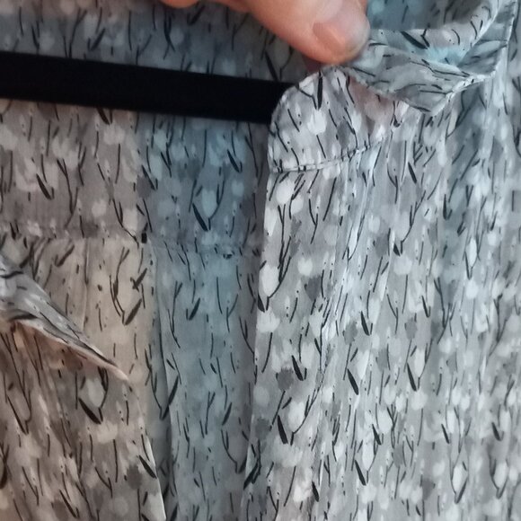 CLOTH & STONE for ANTHROPOLOGIE delicate white flowers blouse - Picture 6 of 12